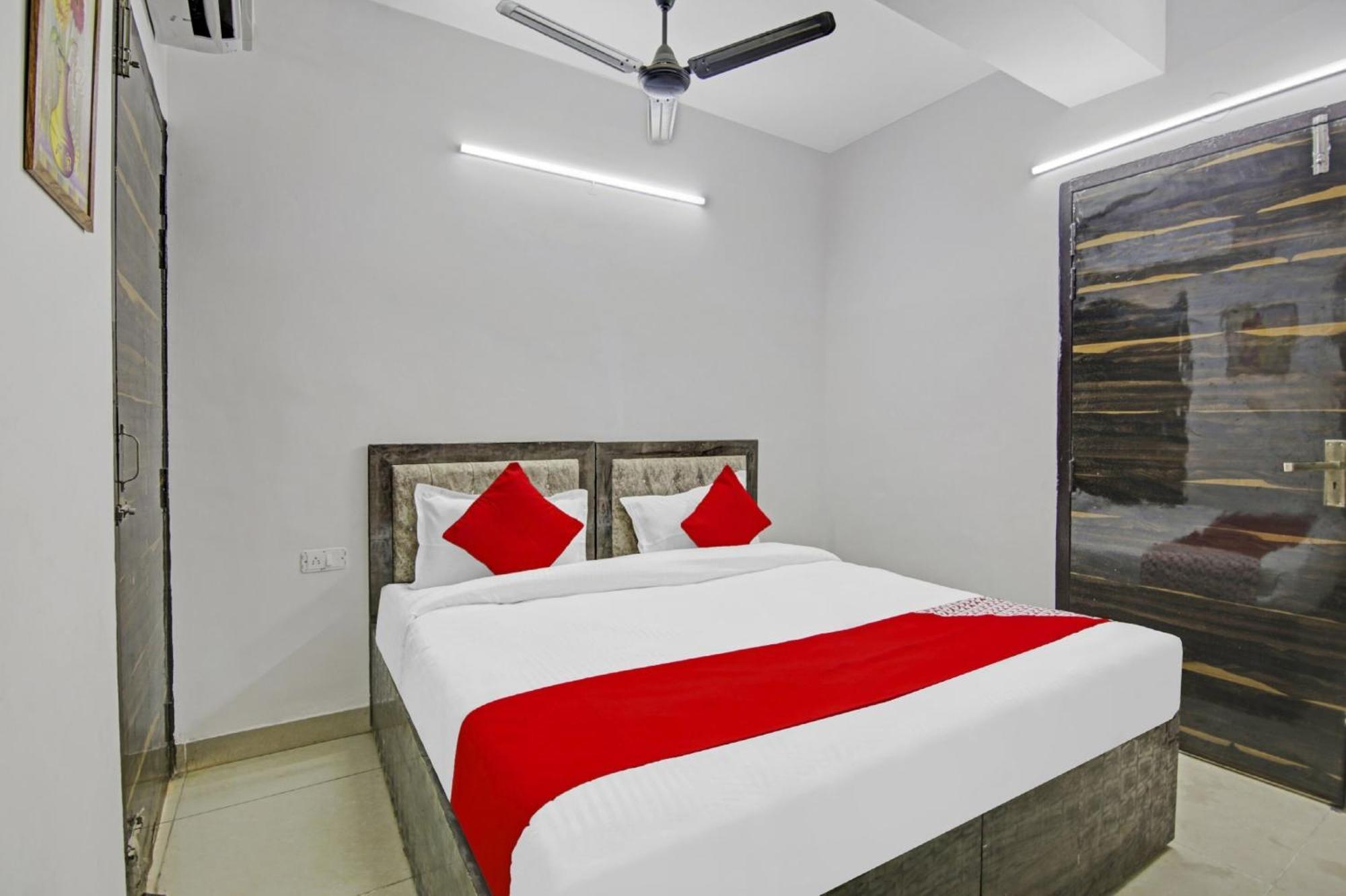 Hotel Green Olive New Delhi Exteriör bild
